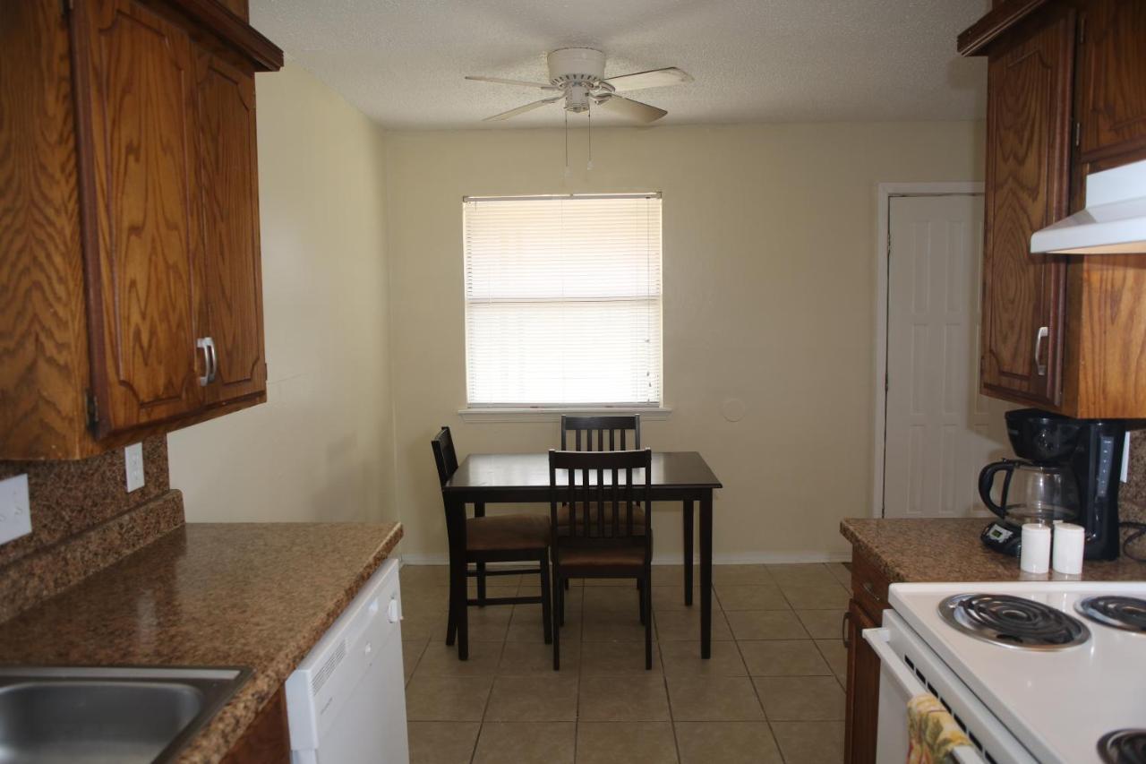 2 Bed/ 1 Bath Next To Ft. Sill Apartment Lawton Exterior photo